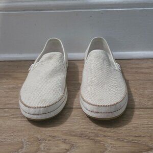 UGGS Bren Sneaker Size 6.5